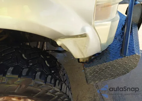 2010 Ford F-250 Xlt z USA, uszkodzony, nr VIN 1FTSX2B52AEB36028